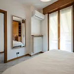 Three Bedroom - View - Larihome A57 Apartman