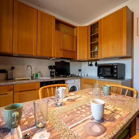 Appartamento Three Bedroom - View - Larihome A57 *