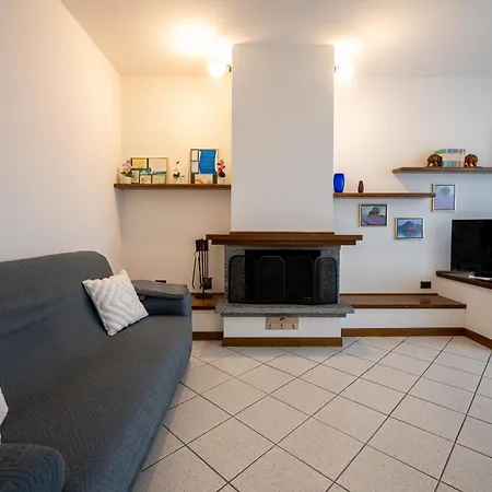 Appartement Three Bedroom - View - Larihome A57 Dongo